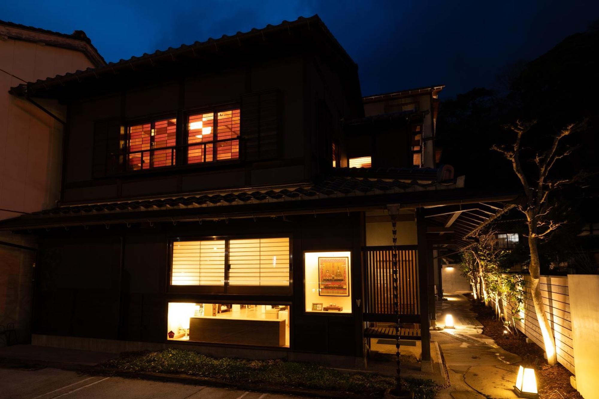 טויוקה 城崎温泉 Hostel Waraku מראה חיצוני תמונה